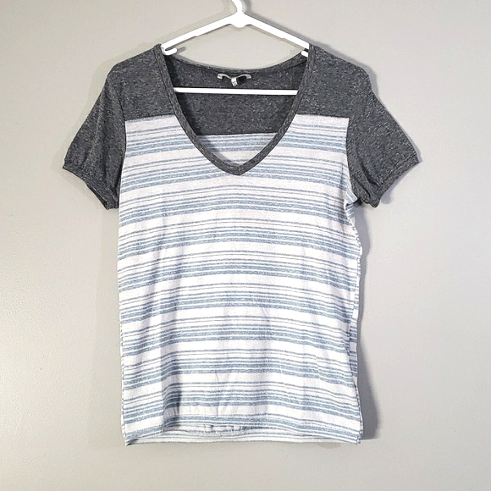 BKE color block tee, size XS